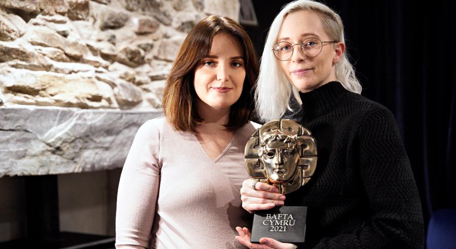 Enlli Fychan Owain and Lindsay Walker with their BAFTA Cymru award