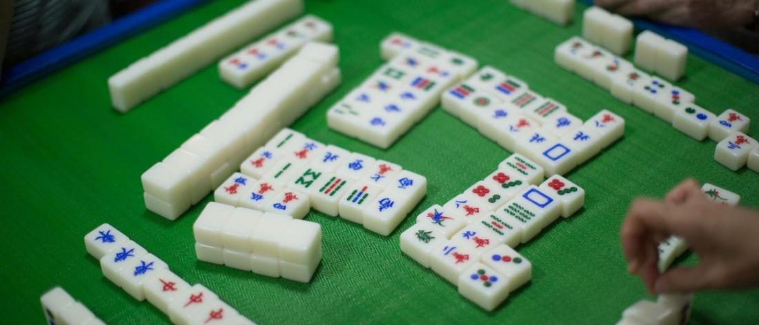 mahjong table