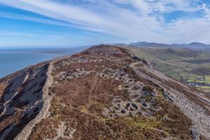 Tre’r Ceiri hillfort, Llŷn