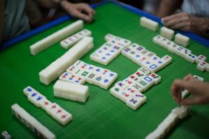 mahjong table