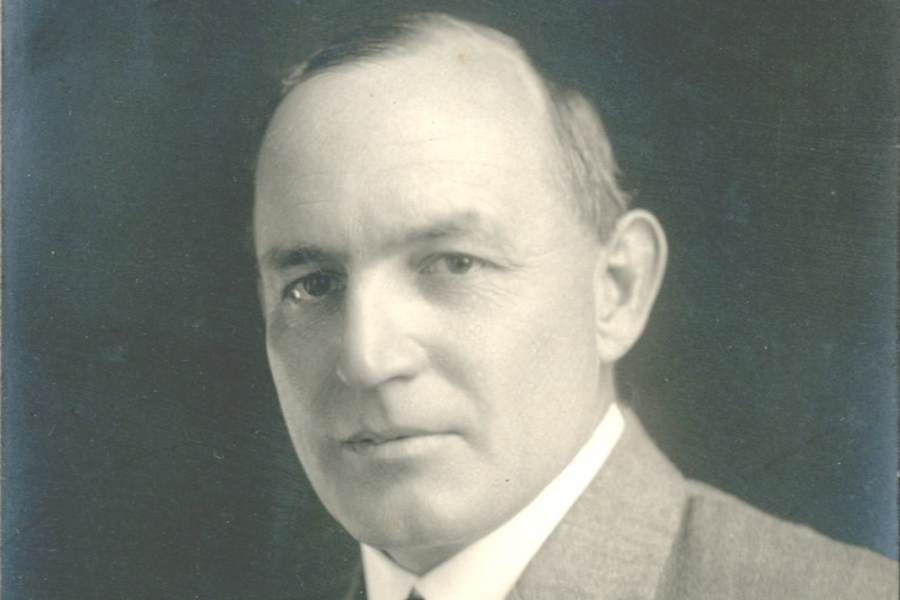 Llun Syr Charles Harper