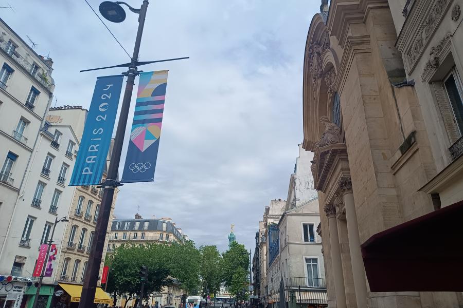 Paris 2024 Olympics banner sign