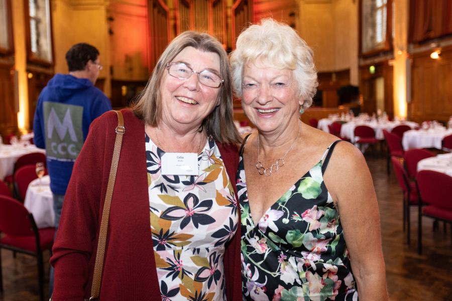 Alumni enjoying the reunion dinner welcome drinks