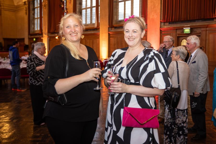 Alumni enjoying the reunion dinner welcome drinks