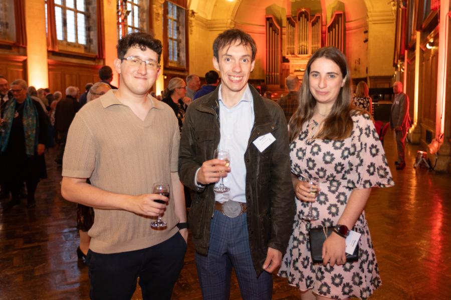 Alumni enjoying the reunion dinner welcome drinks